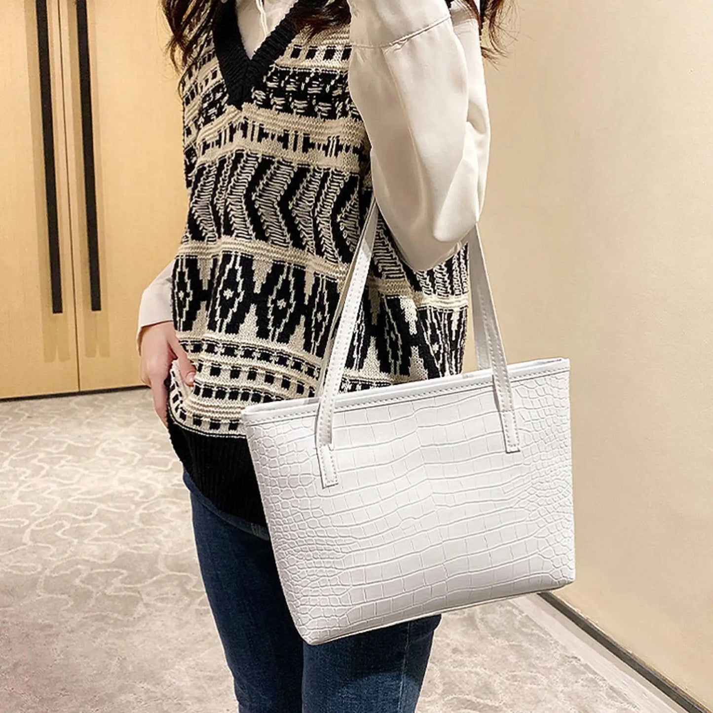 Hot Sale Large Women's Bag Large Capacity Shoulder Bags High Quality PU Leather Shoulder Bags Ladies Wild Bags Sac Main Femme